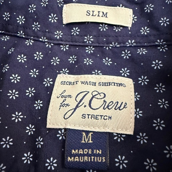 J.Crew Mens Slim Secret Wash Short Sleeve Button Down Shirt Navy Floral Size M - Picture 2 of 7